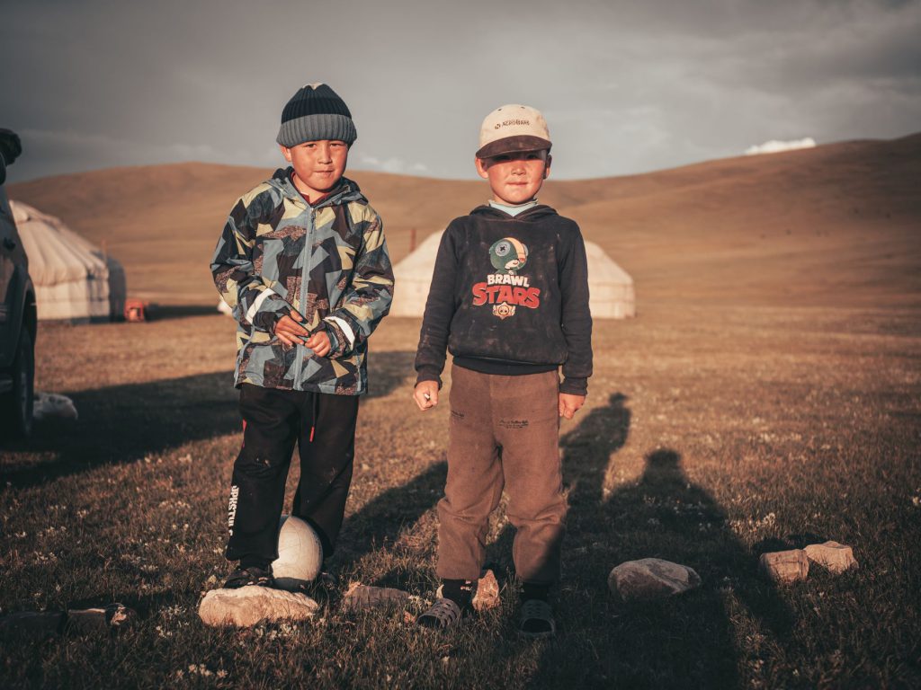 Kirgistan, dzieci