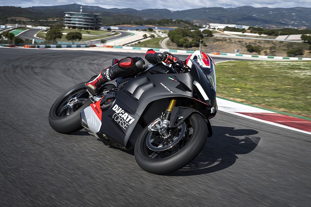Ducati Panigale V4 SP2, nouveauté 2022 : la moto de piste ultime [opis, dane techniczne, zdjęcia, video]